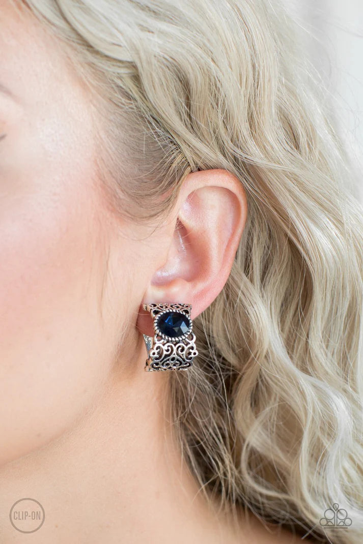 Glamourously Grand Dutchess - blue - CLIP ON EARRINGS