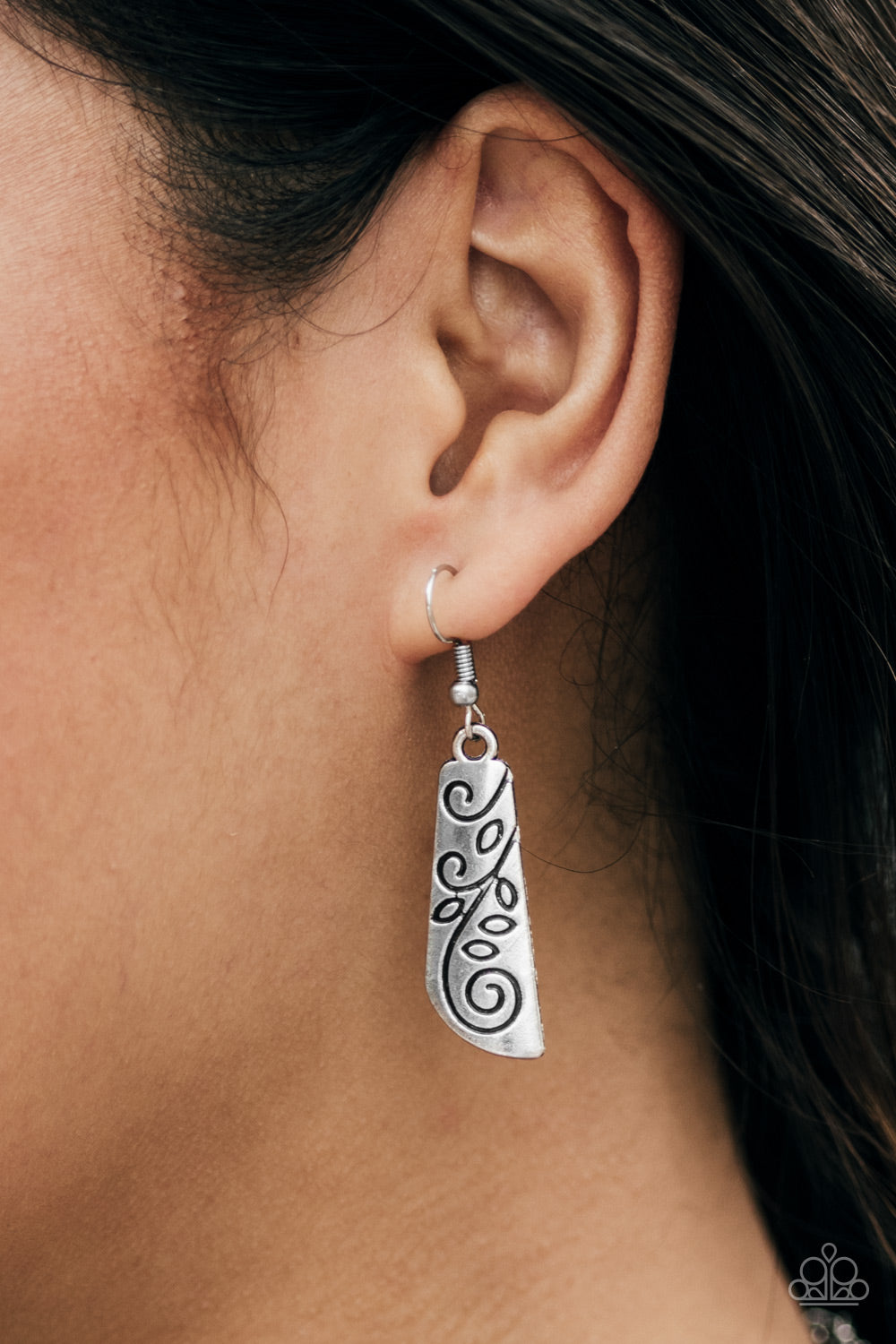 "Untamed" Silver Necklace & Earring Set